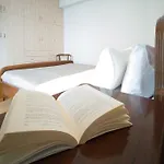 Kadiani's Urban Nest By 8essentially شقة