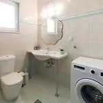 Kadiani's Urban Nest By 8essentially شقة خانيا