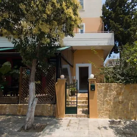 Kadiani's Urban Nest By 8essentially Apartmán