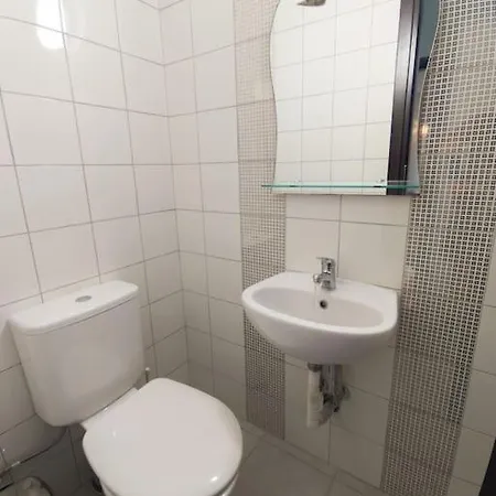 Kadiani's By 8essentially * Ханья